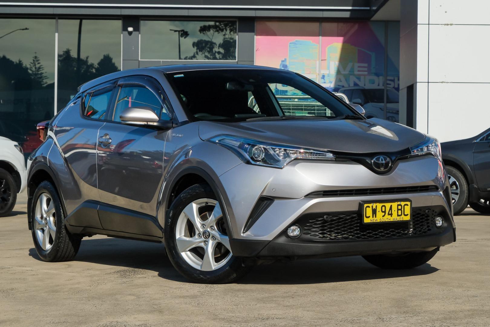 2019 Toyota C-HR Standard AWD in Silver