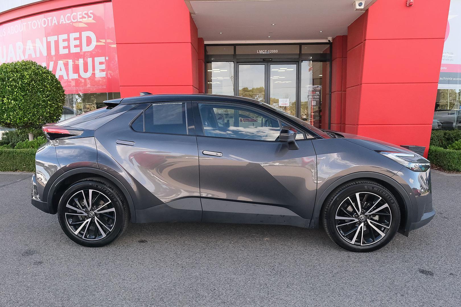 2025 Toyota C-HR Koba 2WD in Two Tone Black