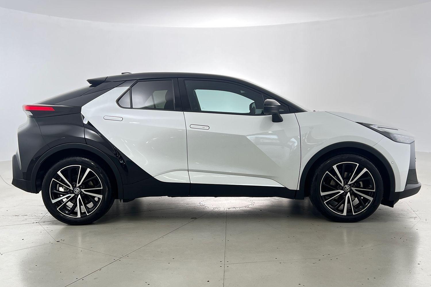 2025 Toyota C-HR Koba 2WD in Two Tone White