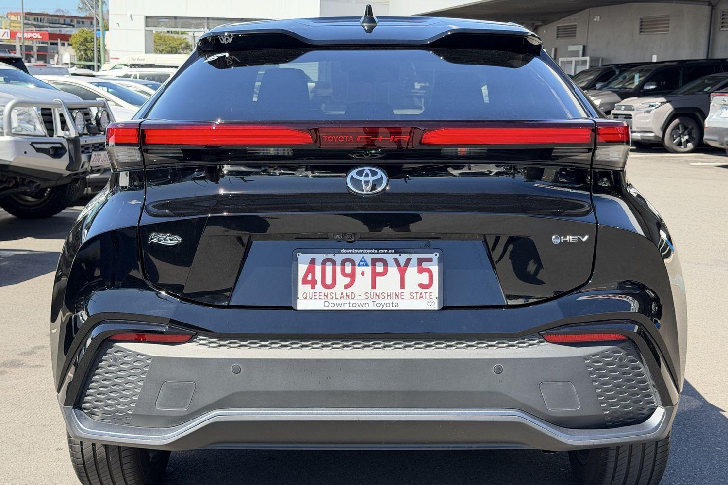 2025 Toyota C-HR Koba 2WD in Two Tone Red