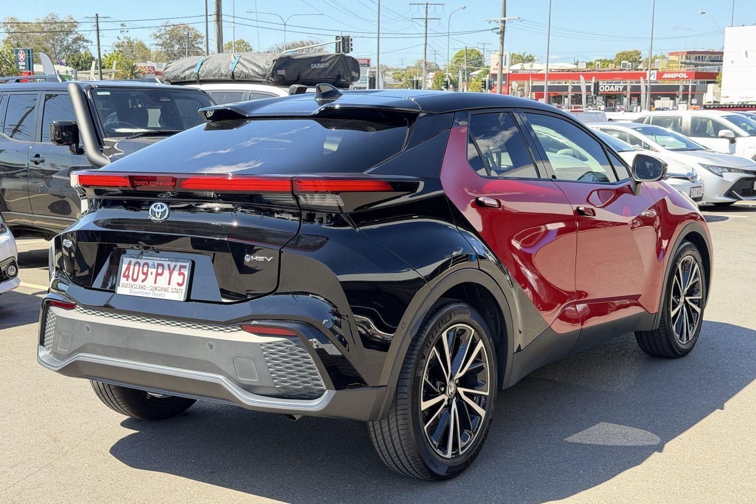 2025 Toyota C-HR Koba 2WD in Two Tone Red
