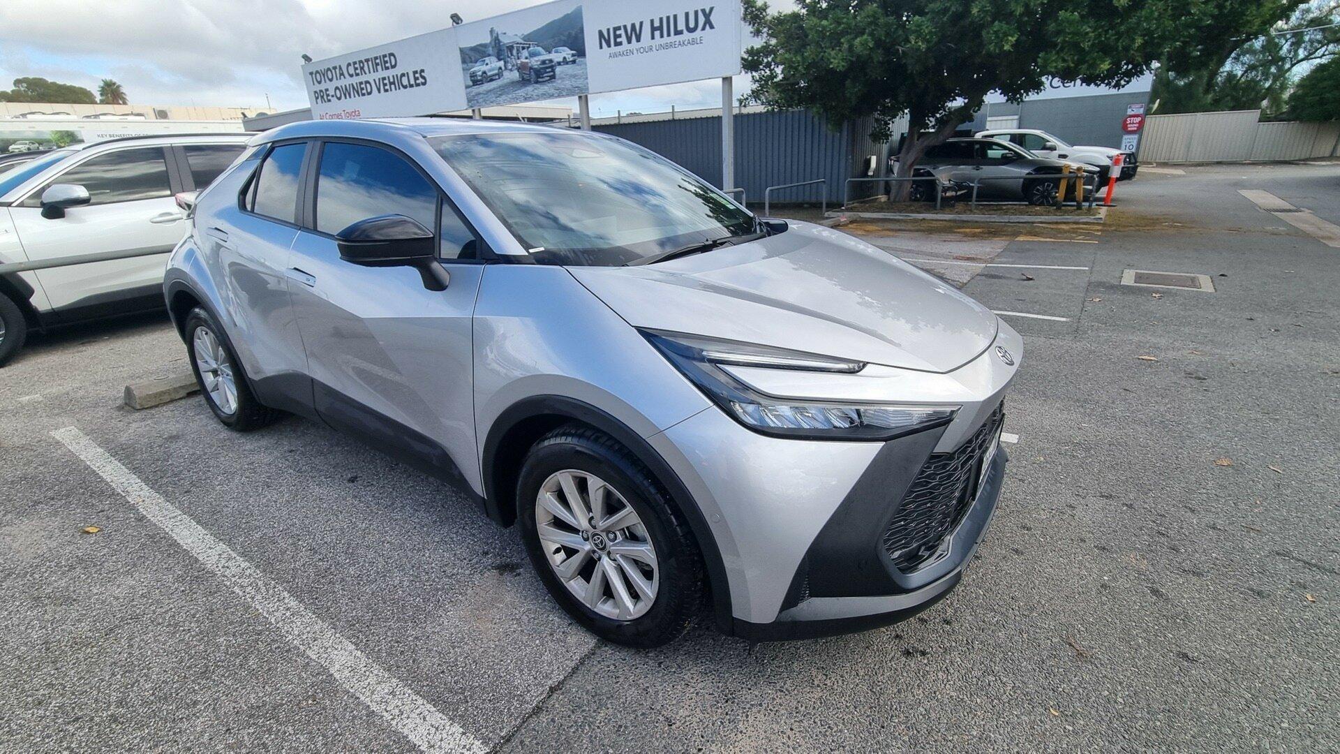 2025 Toyota C-HR GXL-2WD in Silver
