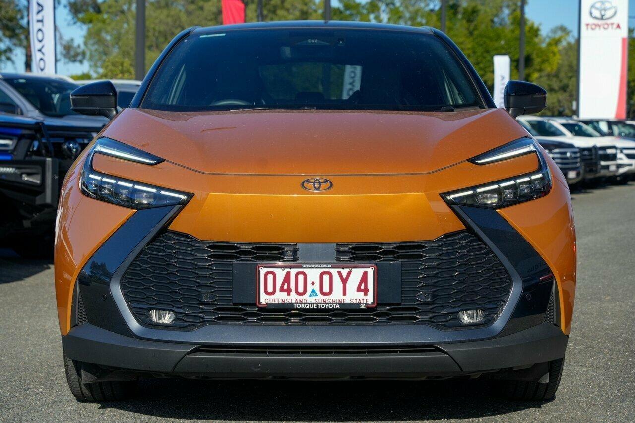 2025 Toyota C-HR Koba 2WD in Two Tone Yellow