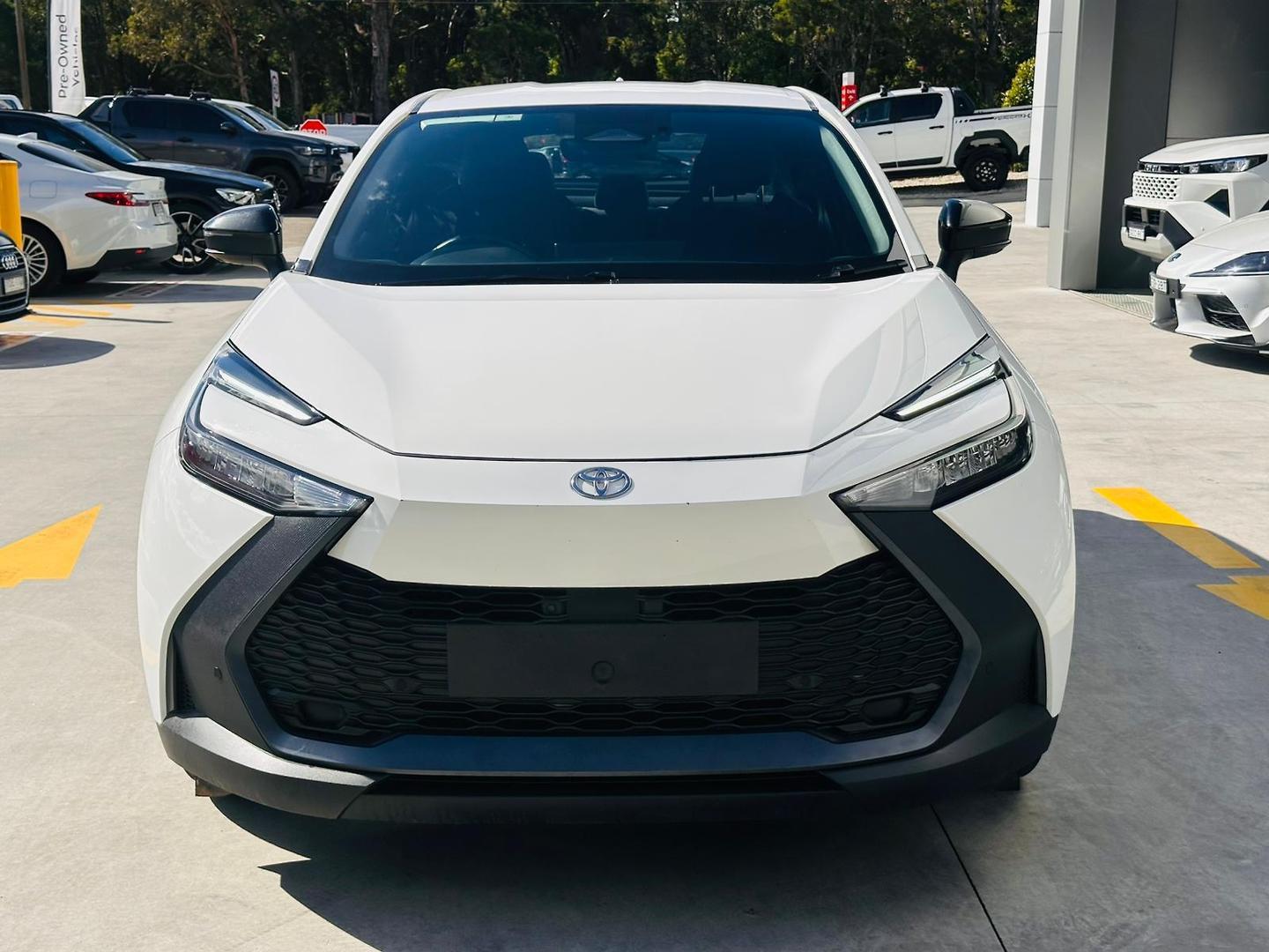 2024 Toyota C-HR GXL-2WD in White