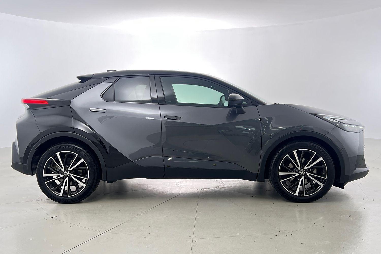 2025 Toyota C-HR Koba 2WD in Two Tone Black