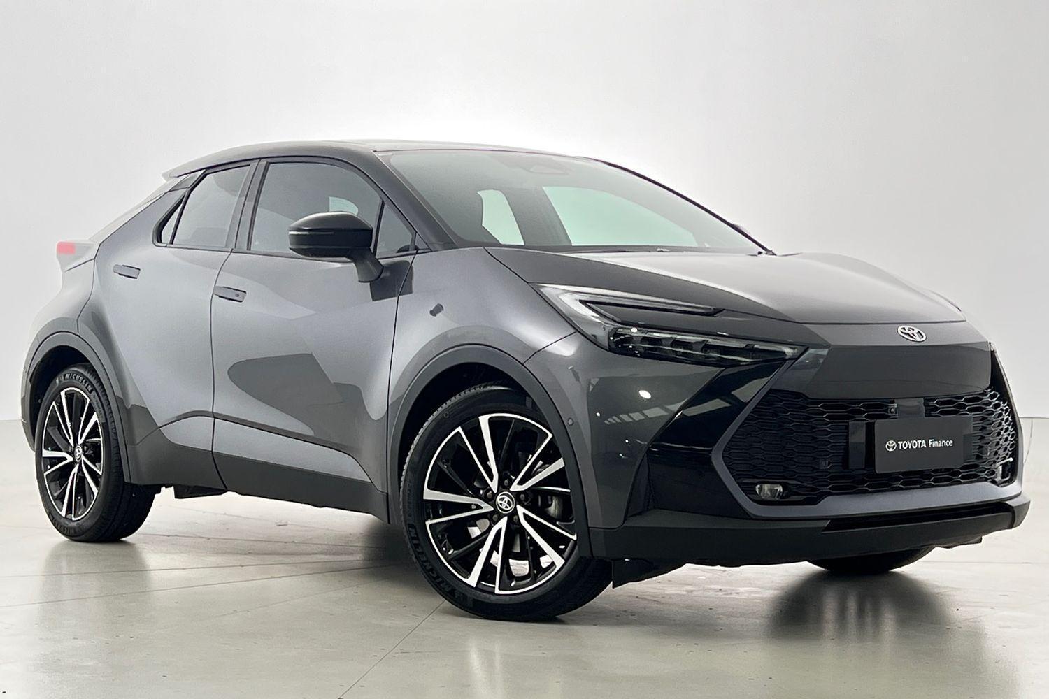 2025 Toyota C-HR Koba 2WD in Two Tone Black