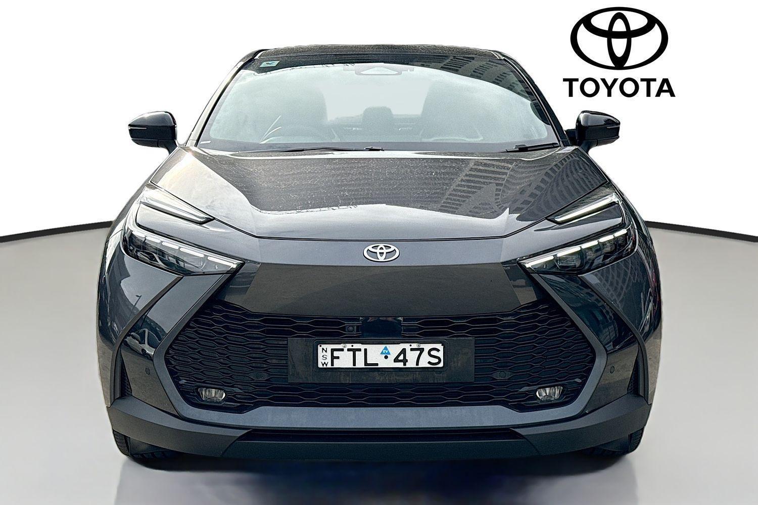 2025 Toyota C-HR Koba 2WD in Two Tone Black