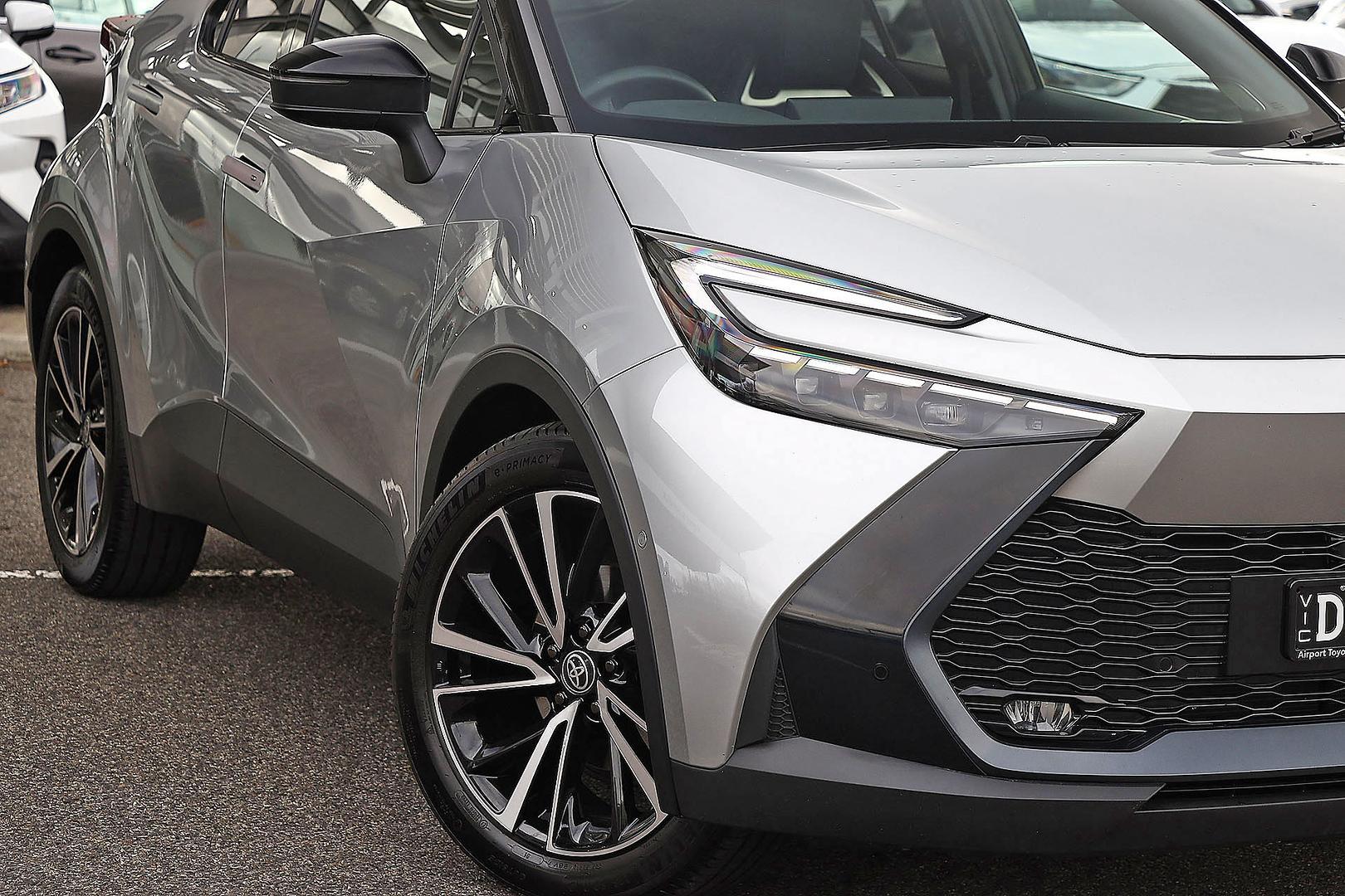 2024 Toyota C-HR Koba 2WD in Two Tone Silver