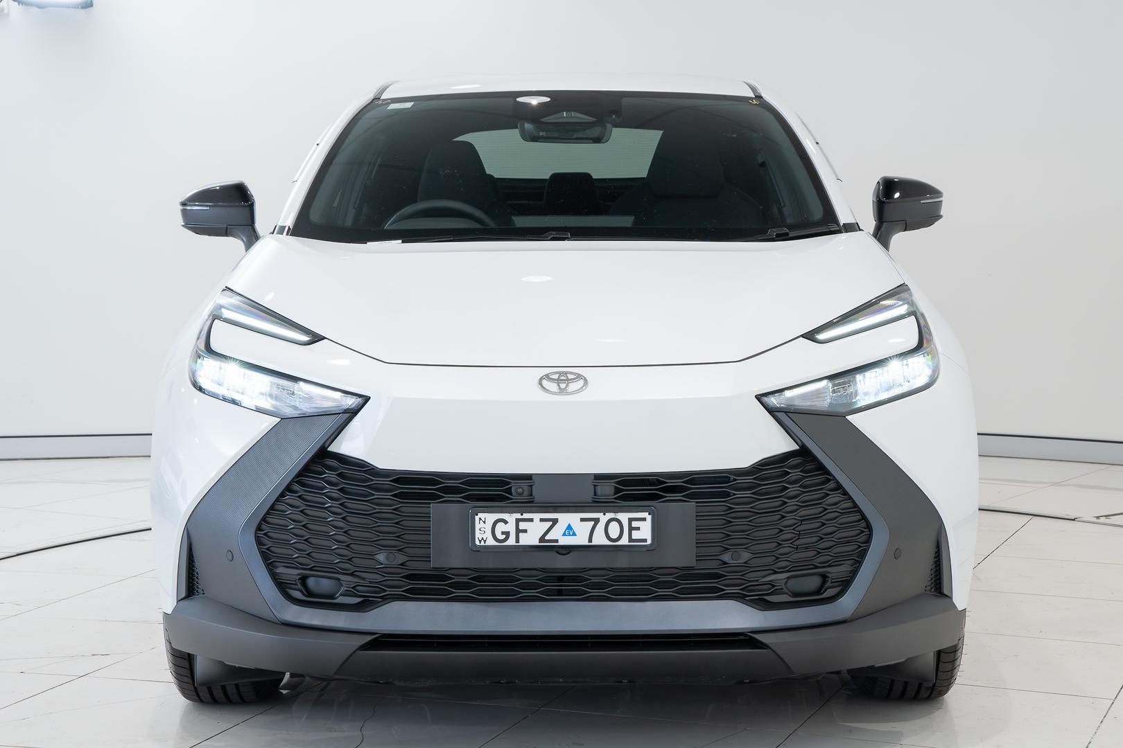 2026 Toyota C-HR GXL-2WD in White
