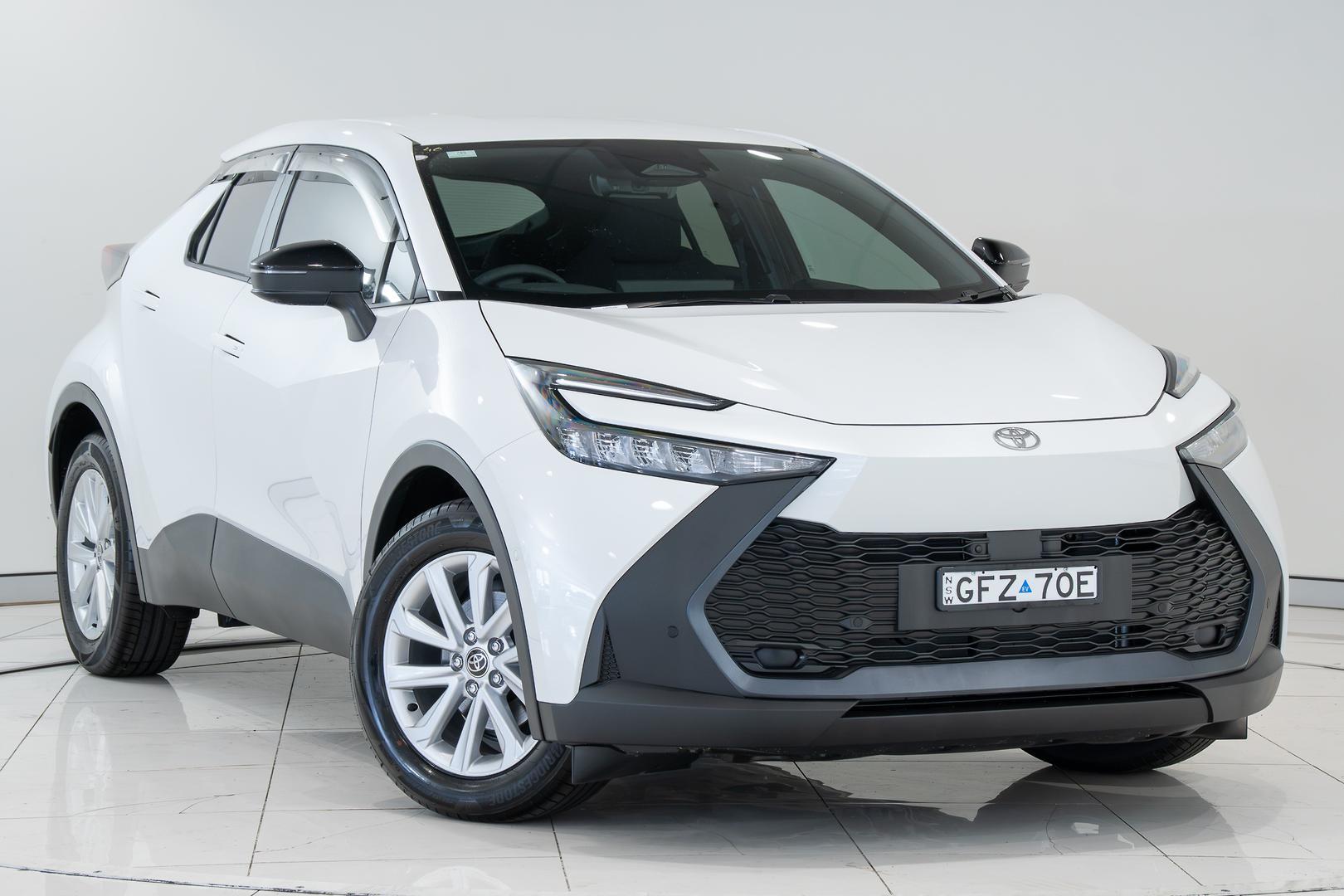 2026 Toyota C-HR GXL-2WD in White