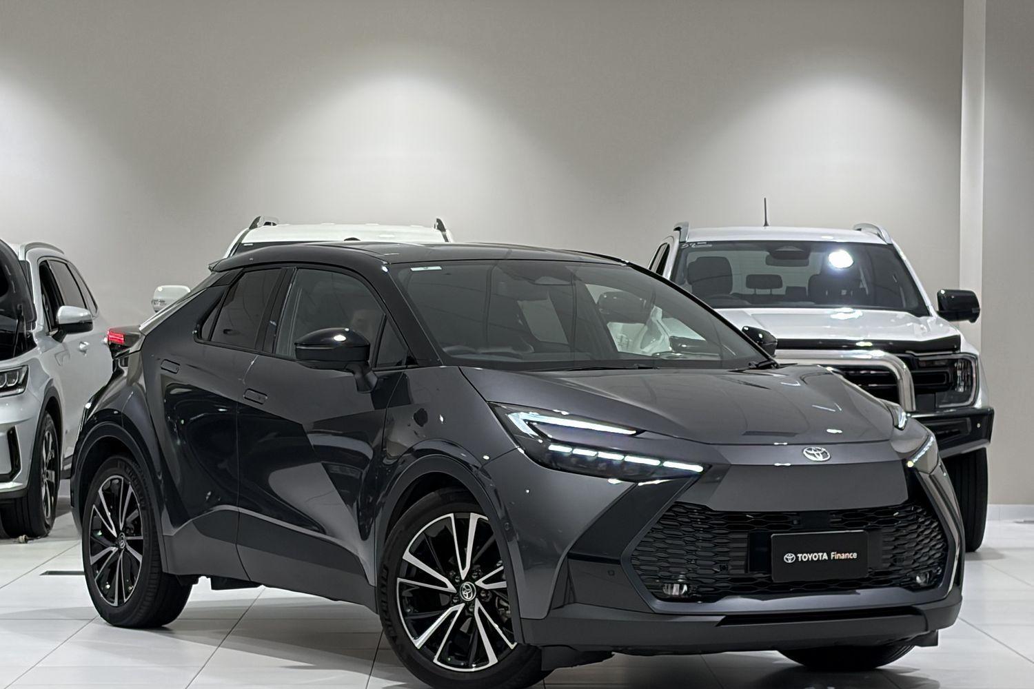 2024 Toyota C-HR Koba 2WD in Two Tone Black