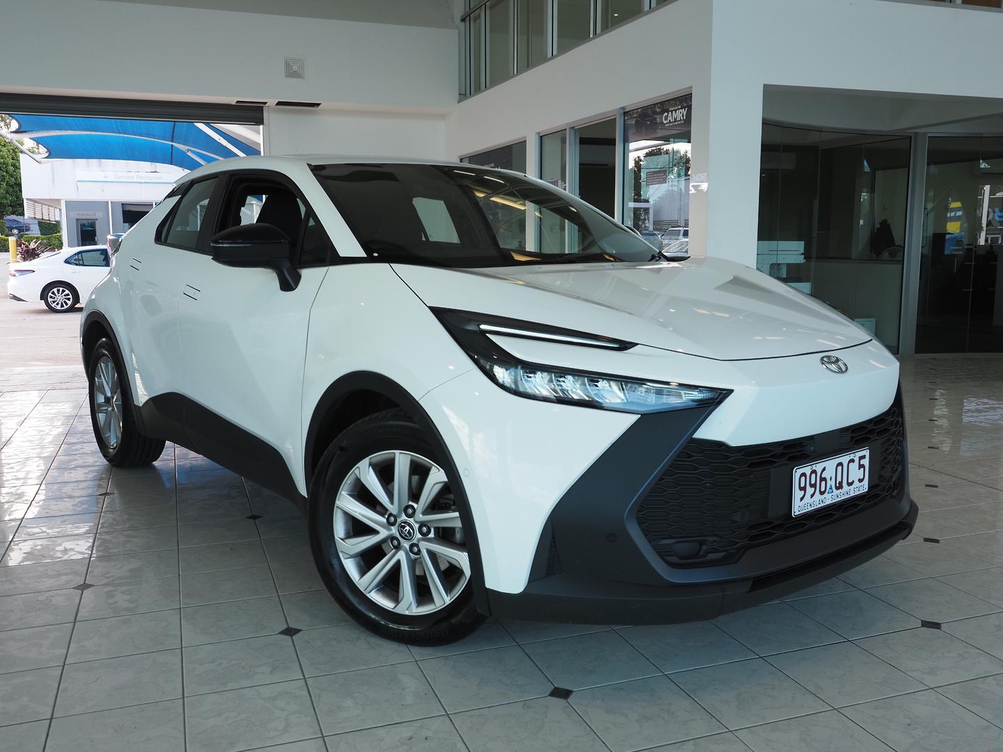2024 Toyota C-HR GXL-2WD in White