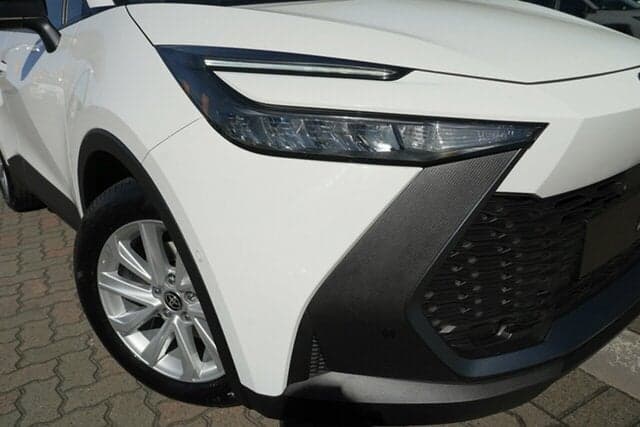 2024 Toyota C-HR GXL in Other