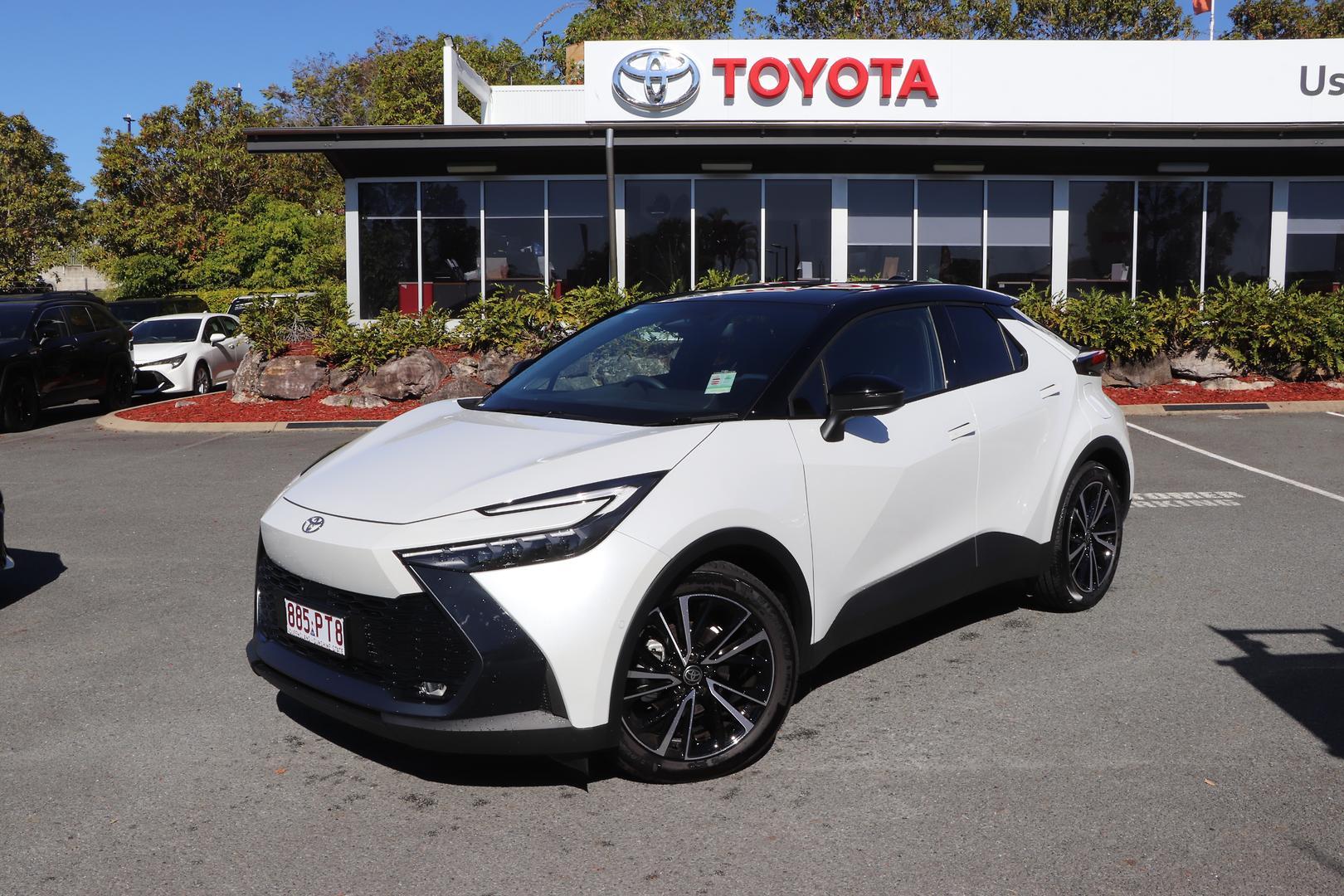 2025 Toyota C-HR Koba 2WD in Two Tone White