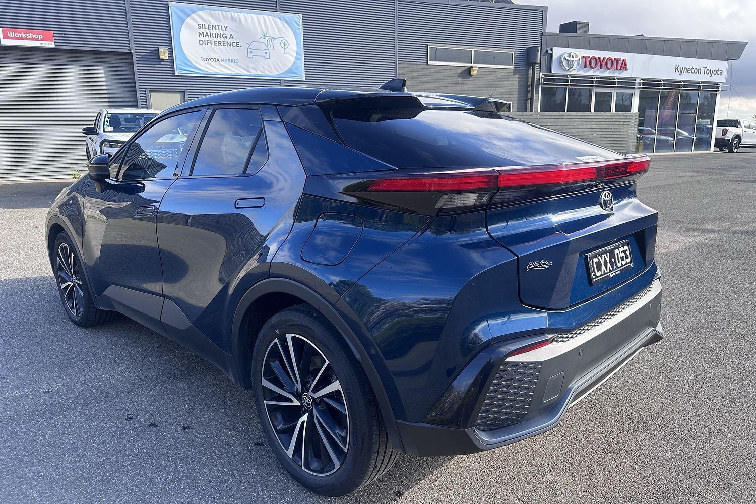 2023 Toyota C-HR Koba 2WD in Two Tone Green