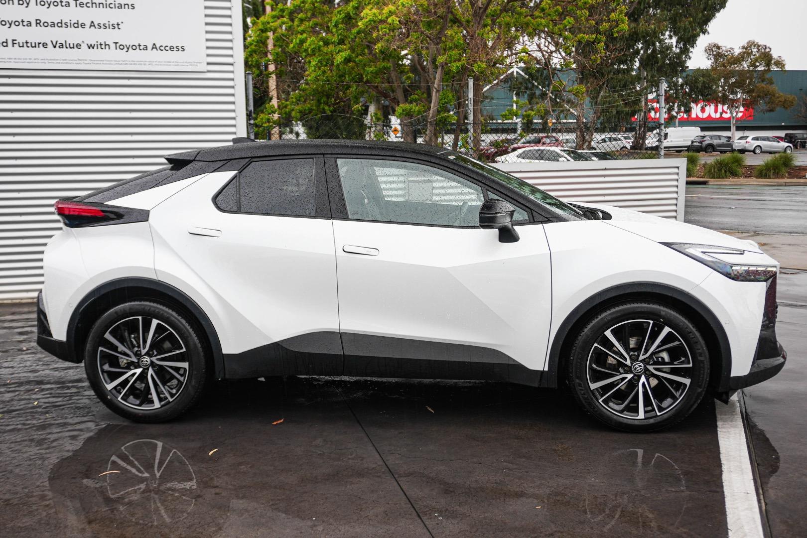 2024 Toyota C-HR Koba 2WD in Two Tone White
