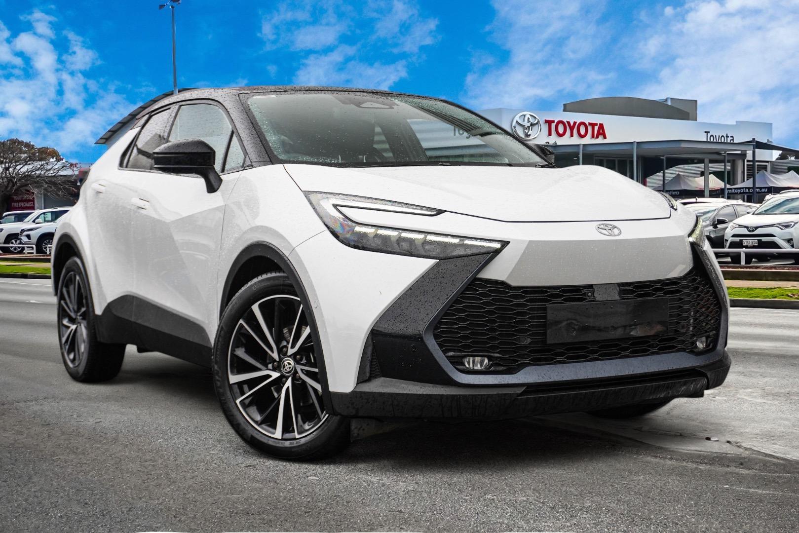 2024 Toyota C-HR Koba 2WD in Two Tone White