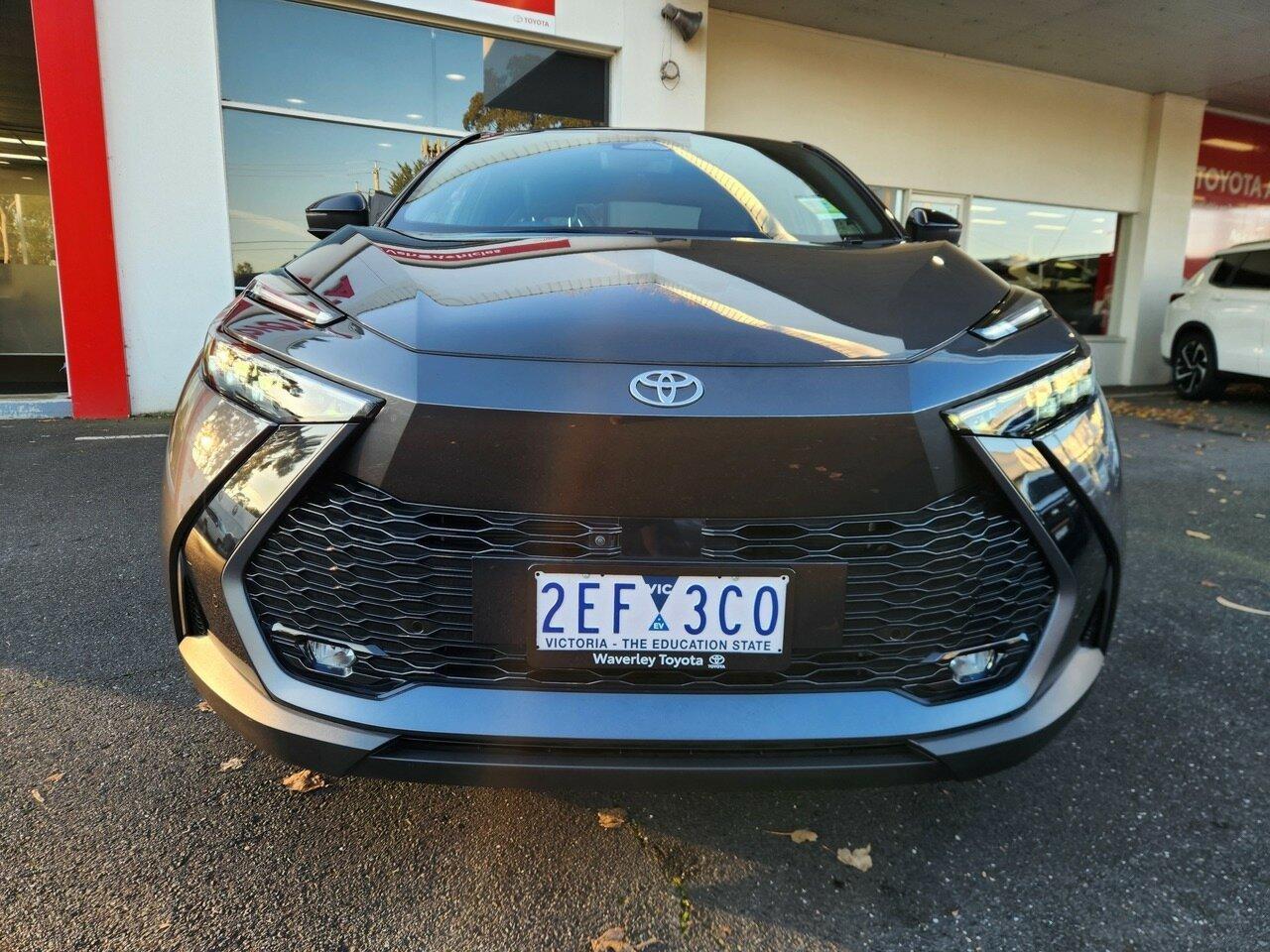 2025 Toyota C-HR Koba 2WD in Two Tone Black