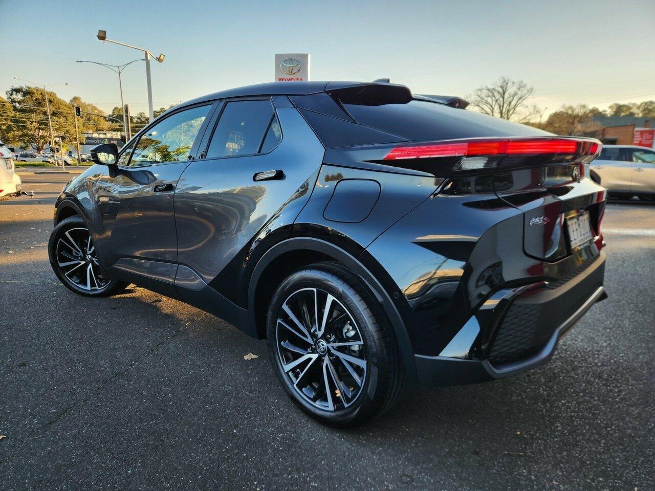 2025 Toyota C-HR Koba 2WD in Two Tone Black