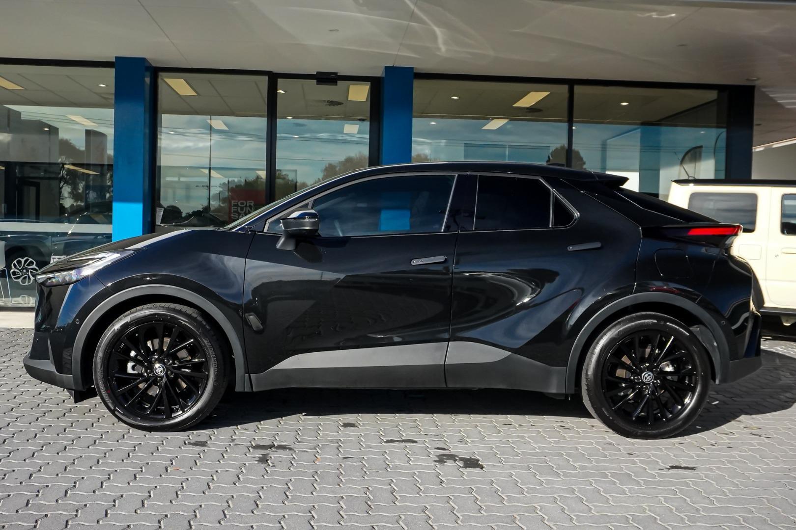 2024 Toyota C-HR GR Sport in Black