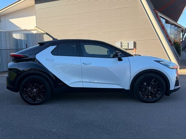 2023 Toyota C-HR GR-S in Two Tone White