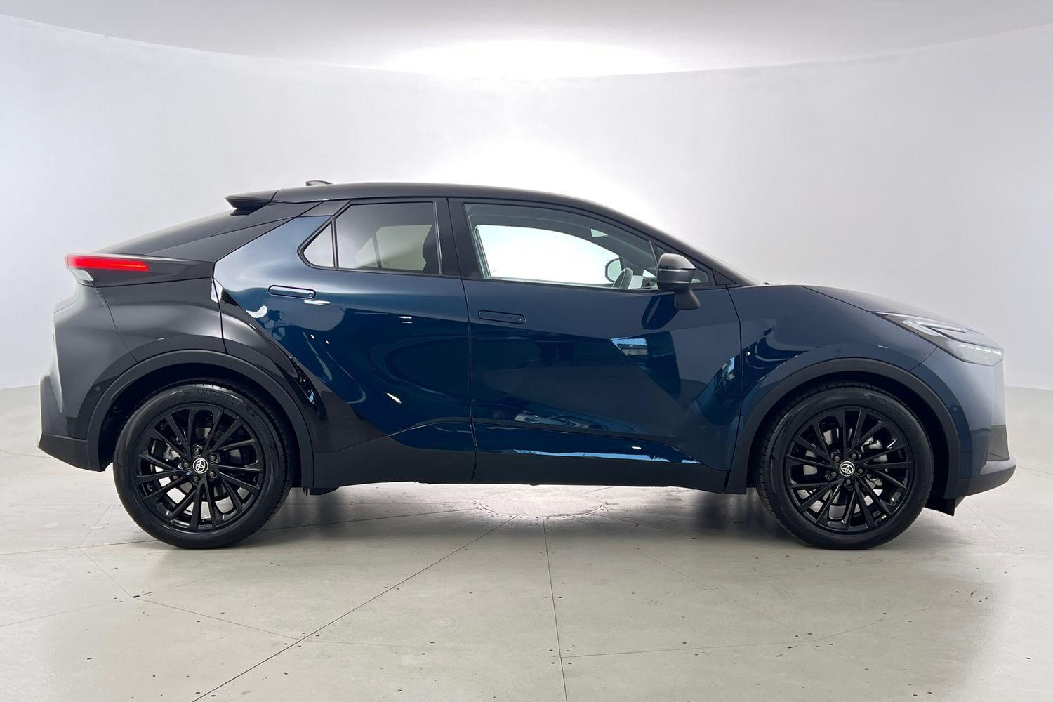 2024 Toyota C-HR GR-S in Two Tone Green