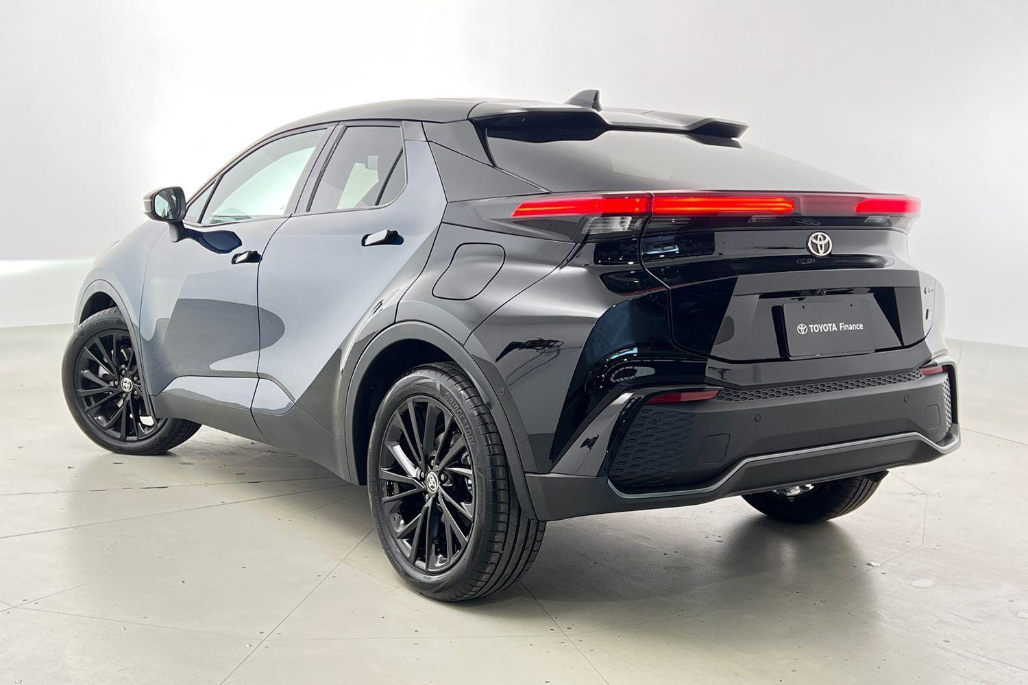 2024 Toyota C-HR GR-S in Two Tone Green