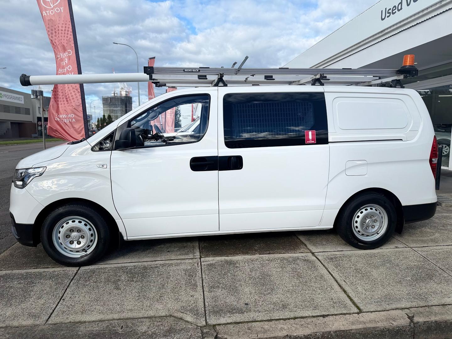 2018 Hyundai iLoad Base in White