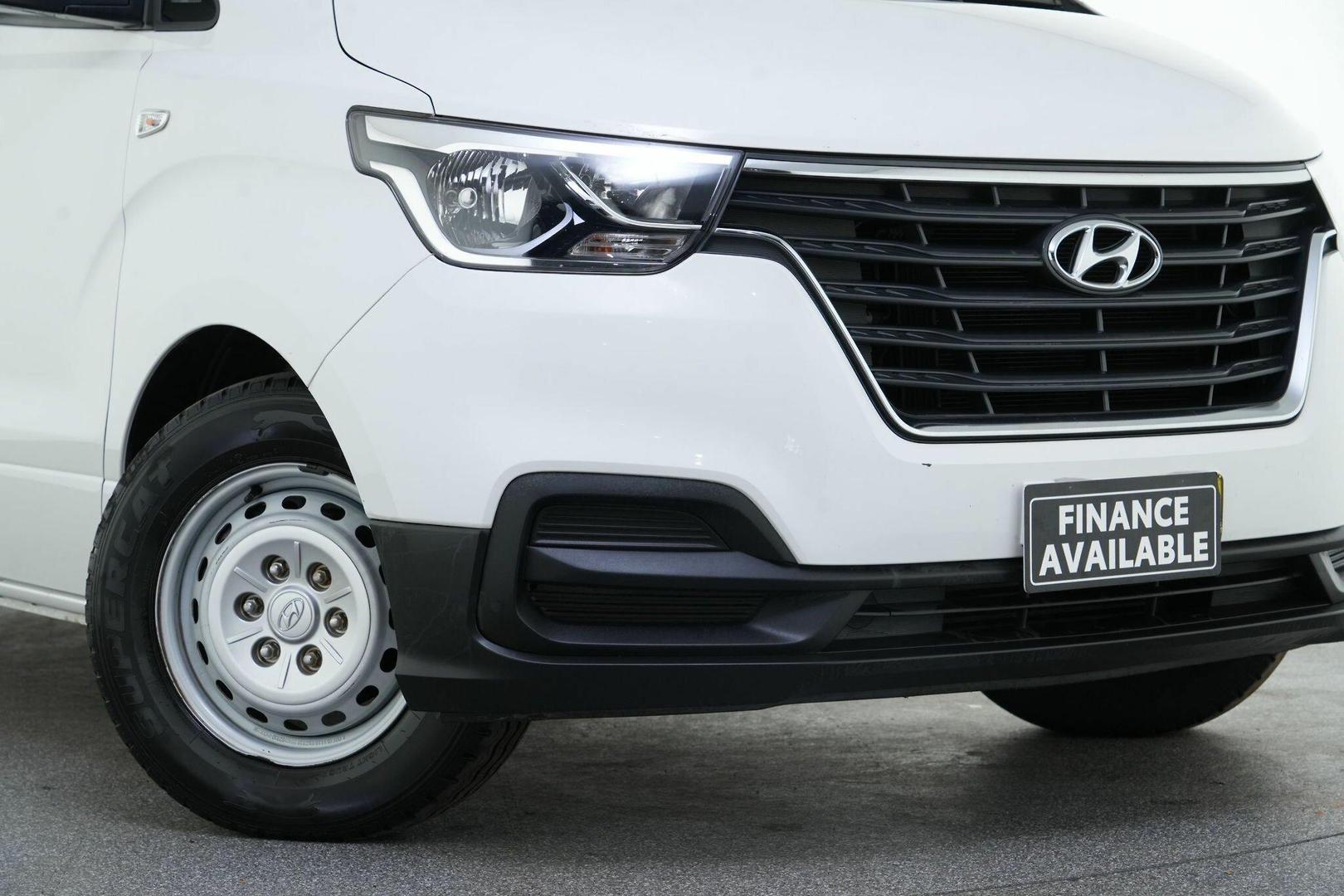 2019 Hyundai iLoad Base in White