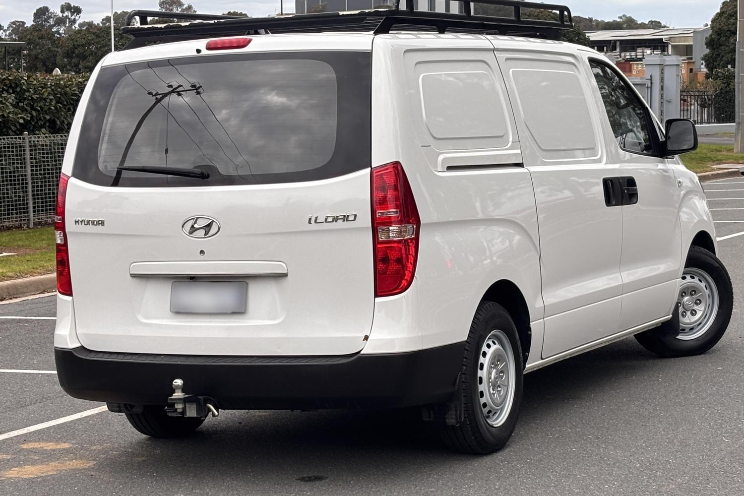 2019 Hyundai iLoad Base in Creamy White Tac
