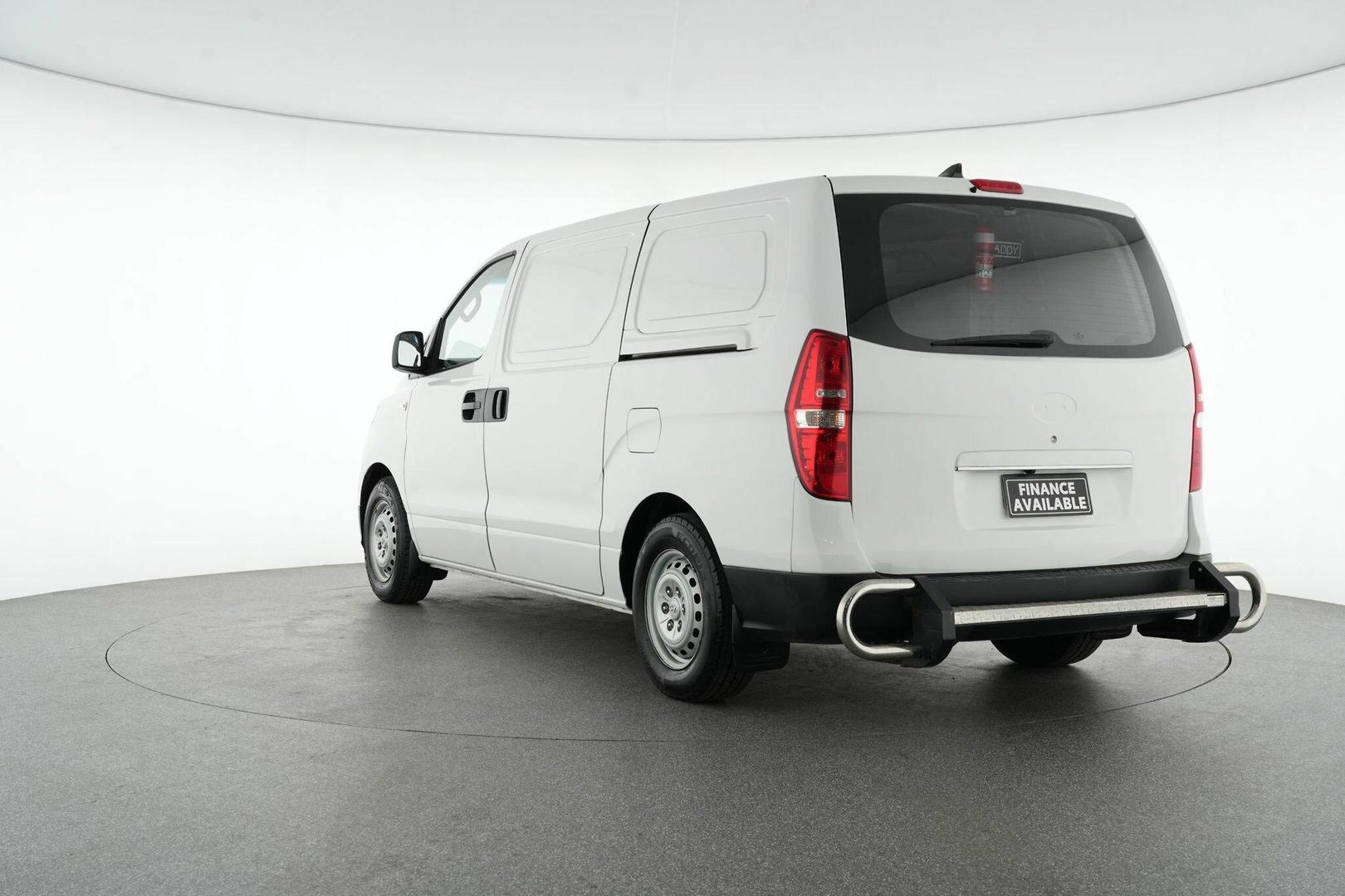 2019 Hyundai iLoad Base in White