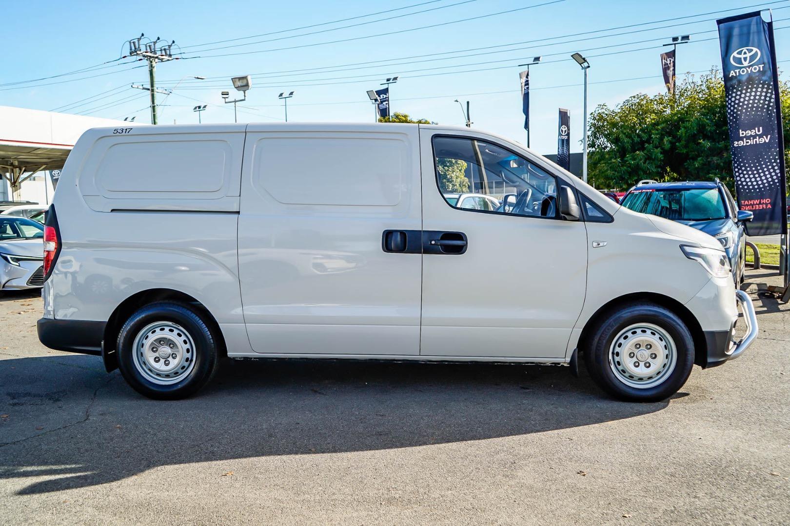 2020 Hyundai iLoad Base in White