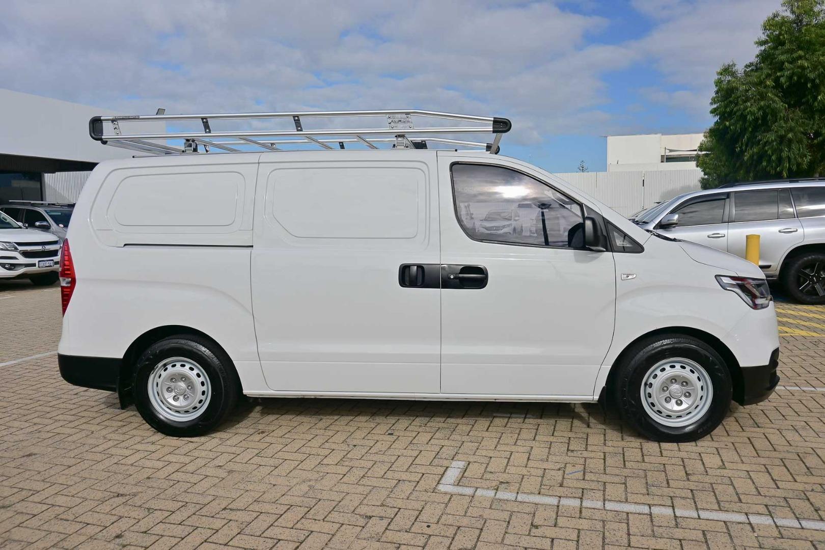 2020 Hyundai iLoad Base in White