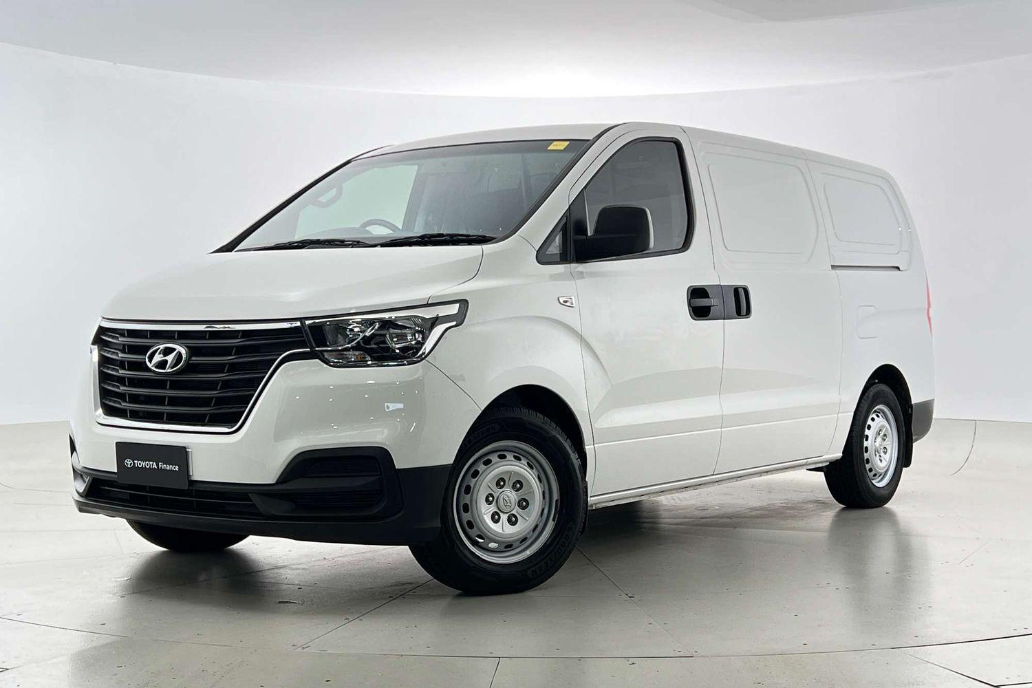 2021 Hyundai iLoad Base in White