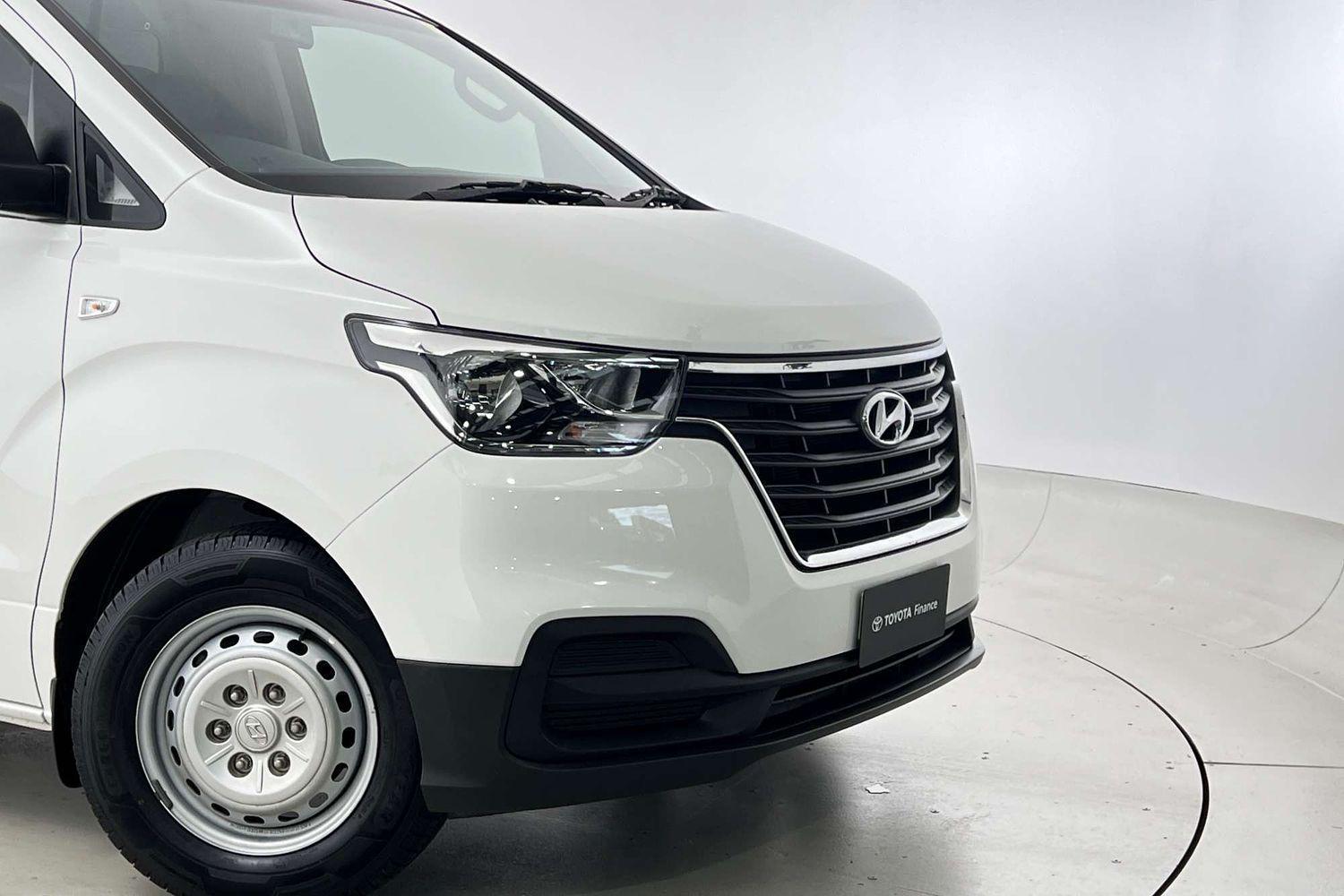 2021 Hyundai iLoad Base in White
