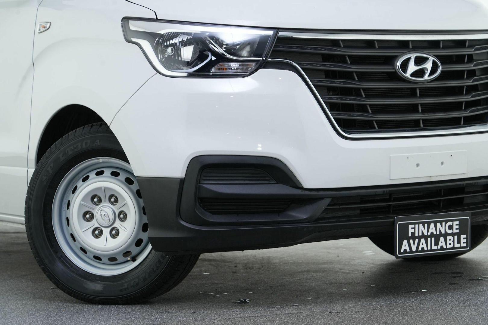 2021 Hyundai iLoad Base in White