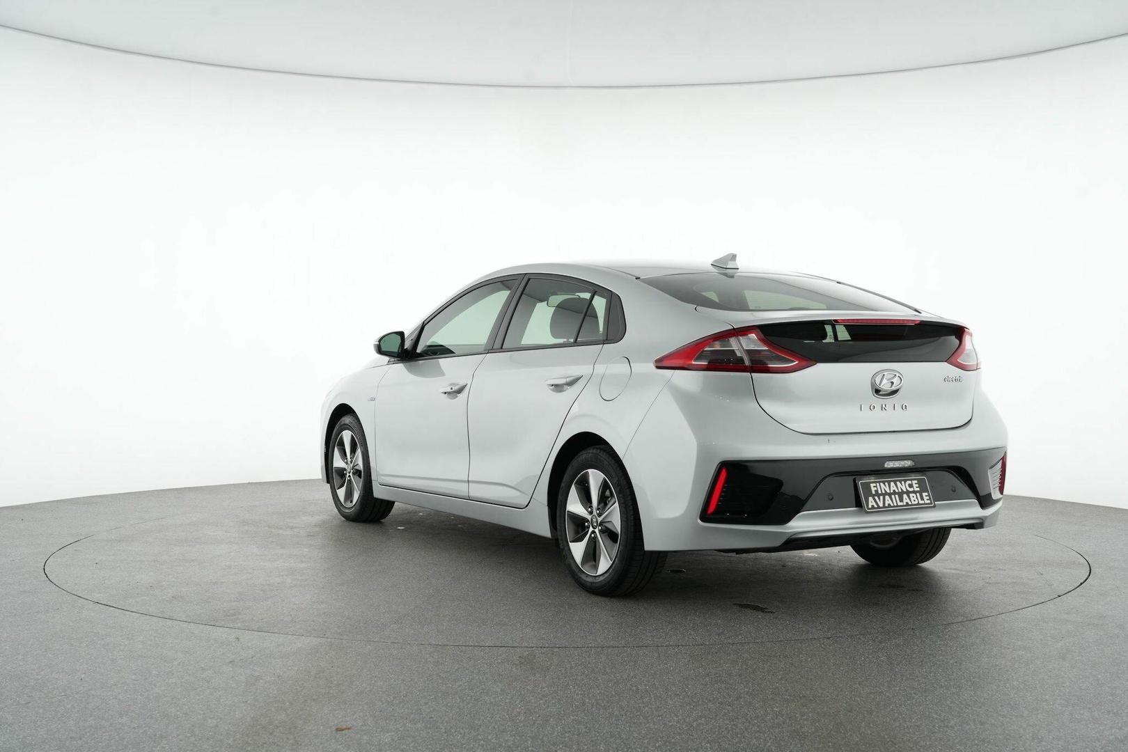 2019 Hyundai IONIQ Electric Elite in Silver