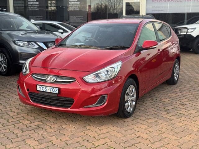 2017 Hyundai Accent Active in Red