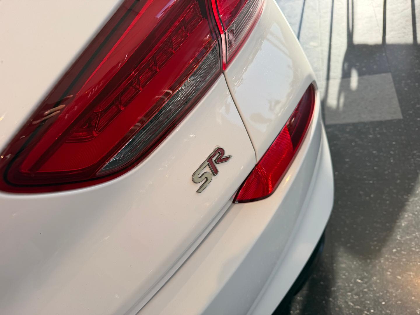 2017 Hyundai i30 SR in White