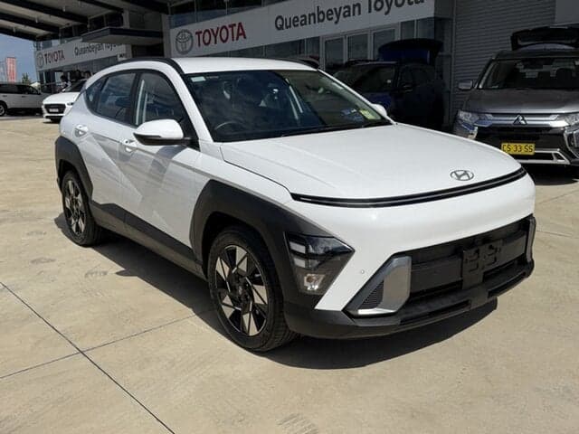 2024 Hyundai Kona Base in White
