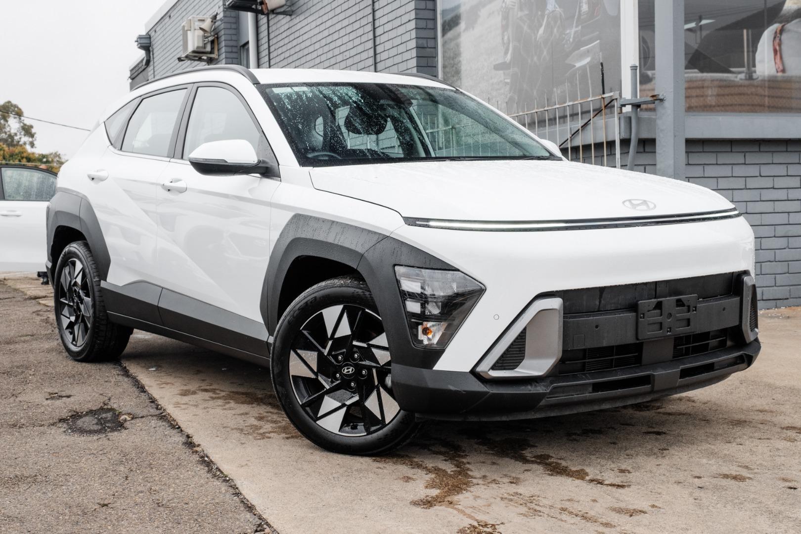 2025 Hyundai Kona Base in Atlas White