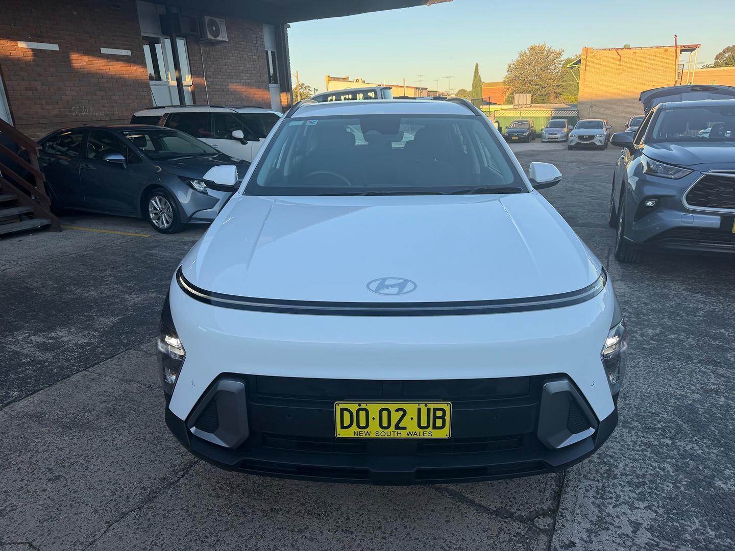2025 Hyundai Kona Base in Atlas White