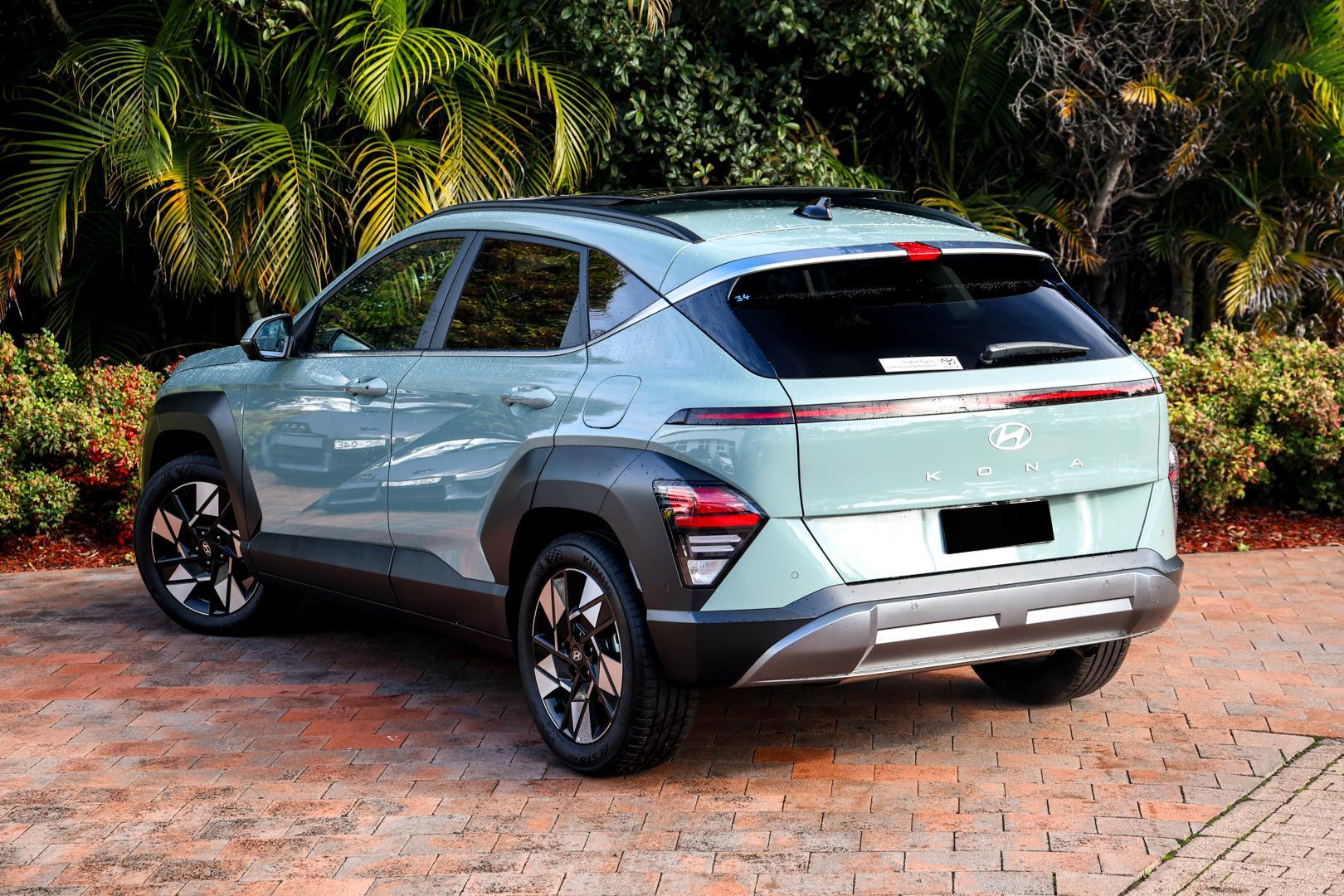 2023 Hyundai Kona Premium in Mirage Green
