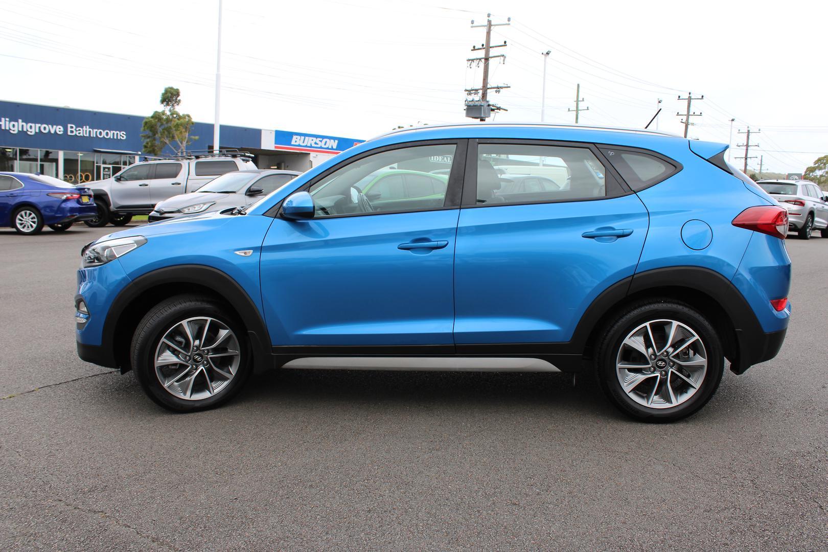 2017 Hyundai Tucson Active X in Blue