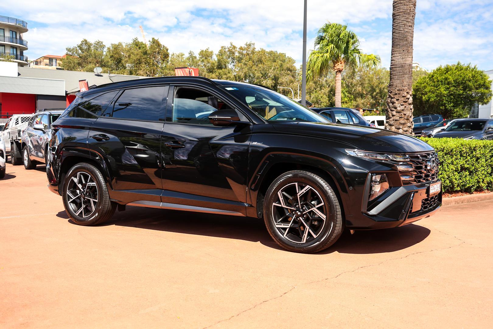 2025 Hyundai Tucson Hybrid Premium N Line in Phantom Black
