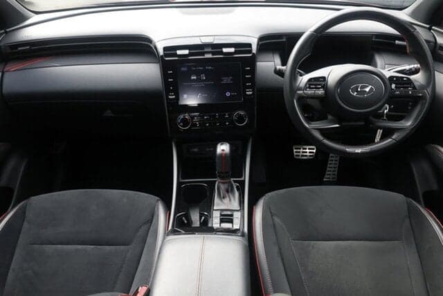 2021 Hyundai Tucson Base in Red