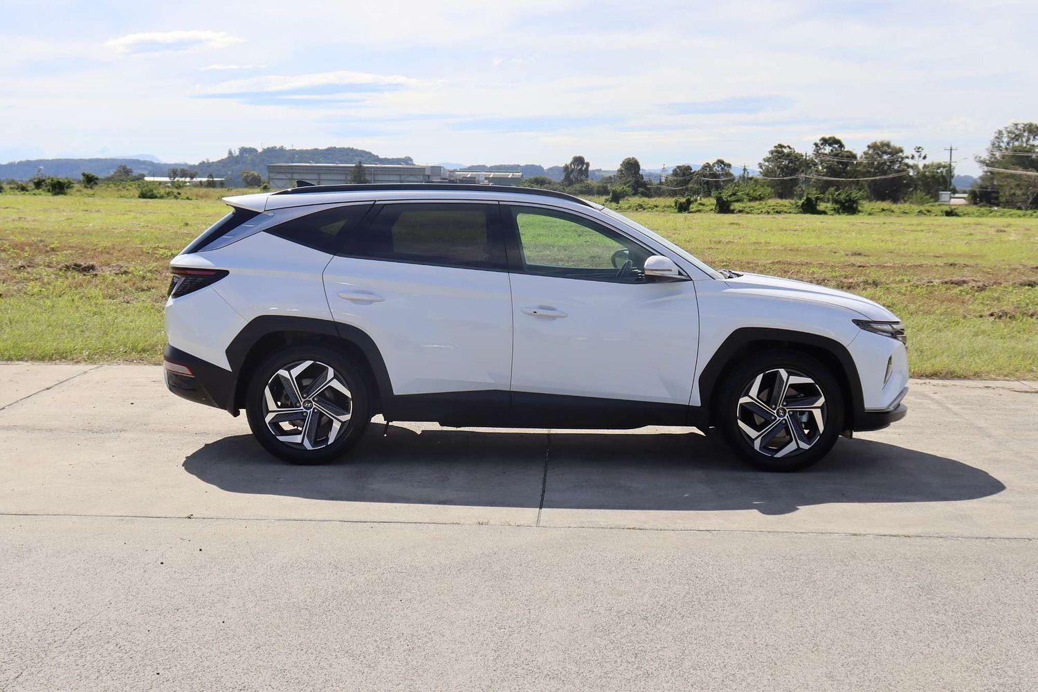 2021 Hyundai Tucson Highlander in White