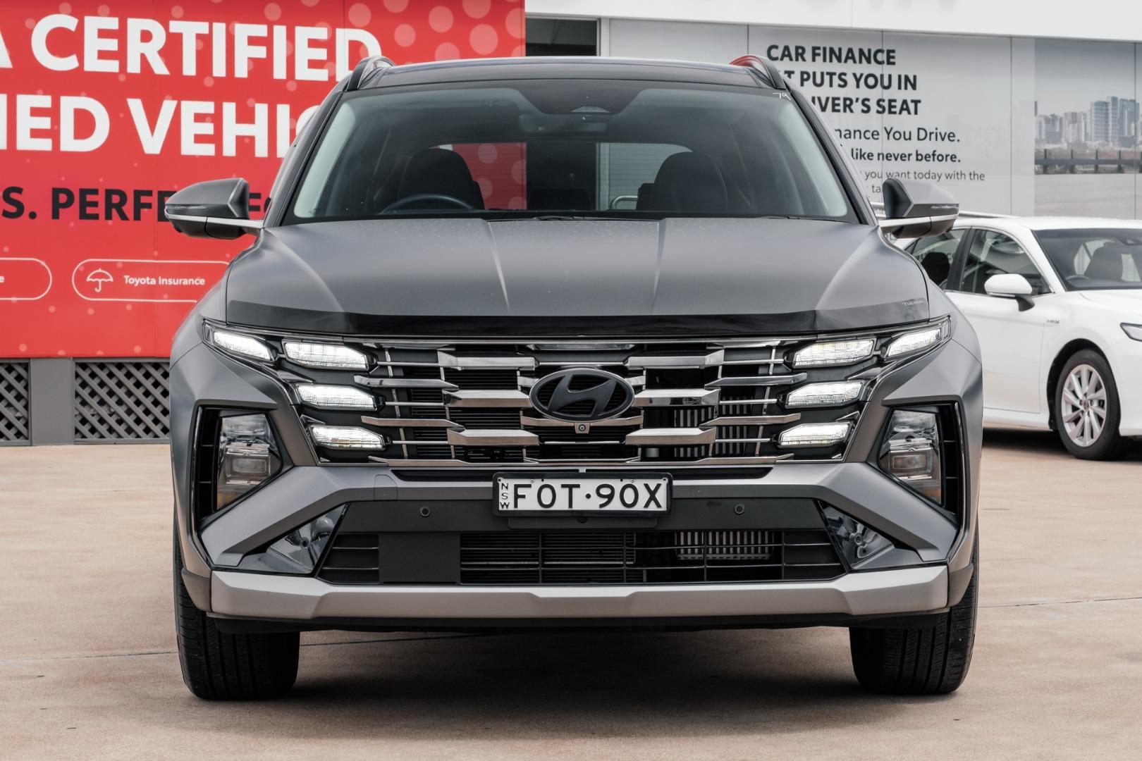 2024 Hyundai Tucson Premium in Pine Green Matte