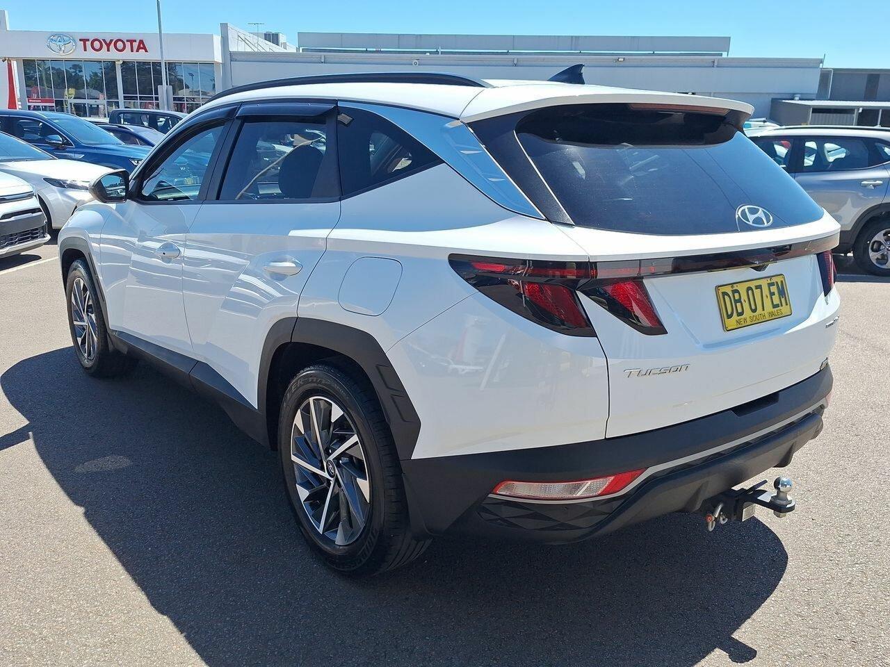 2021 Hyundai Tucson Elite in White