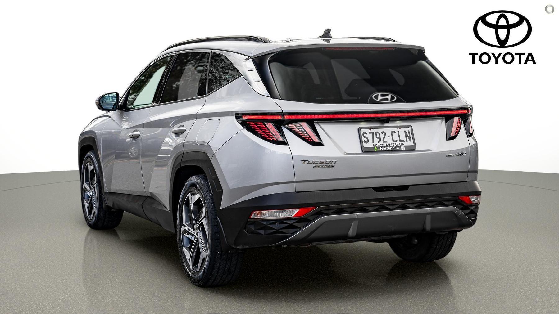 2021 Hyundai Tucson Highlander in Silver